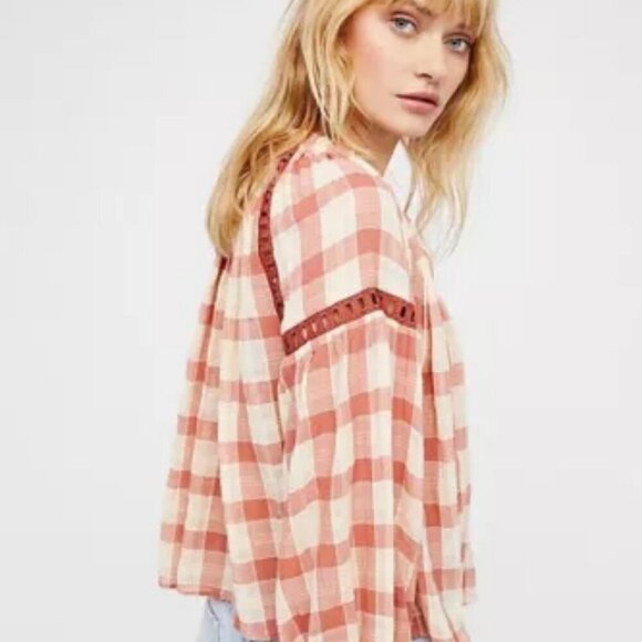 Free People Honey Grove Pink Gingham Peasant Top - Picture 2 of 11